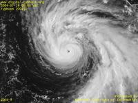 Typhoon Wallpaper Image : Typhoon 200410 (NAMTHEUN) : The central part of Typhoon NAMTHEUN (0600 UTC)
