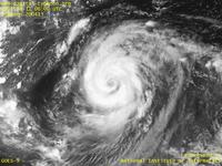 Typhoon Wallpaper Image : Typhoon 200413 (RANANIM) : Typhoon RANANIM approaching to Sakishima Islands with intensification (0600 UTC)