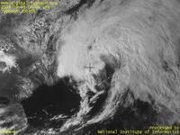 台風壁紙画像：2004年台風18号（ソングダー｜SONGDA）：温帯低気圧に変わった台風200418号（15時JST）