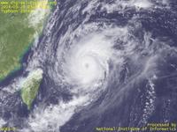 台風壁紙画像：2004年台風21号（メアリー｜MEARI）：西進を続ける台風200421号（12時JST）