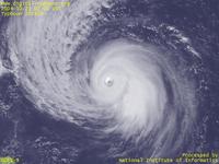 台風壁紙画像：2004年台風24号（ノックテン｜NOCK-TEN）：眼がはっきりとした台風200424号（11時JST）