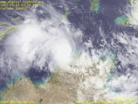 Typhoon Wallpaper Image : 2005 Cyclone INGRID : Cyclone INGRID gradually weakening (March 13, 2005, 0500 UTC)