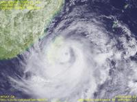 台風壁紙画像：2009年台風8号（モーラコット｜MORAKOT）：最盛期に達した台風200908号（12時JST）
