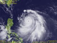 Typhoon Wallpaper Image : Typhoon 201204 (GUCHOL) : Very strong typhoon GUCHOL moving north off the east coast of Philippines (03 UTC)